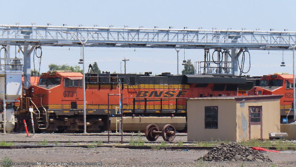 BNSF 6771